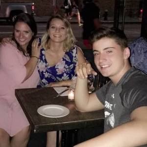 Meet your Posher, Julie